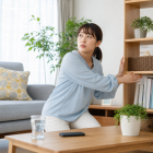 地震速報を受け取った直後に室内で取る行動